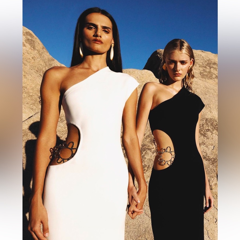NWOT CULT GAIA Adrian Asymmetric Knit Cut-Out Maxi Dress in White, Size Large